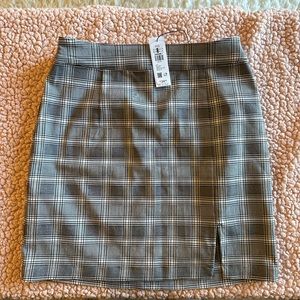 Garage NWT mini skirt